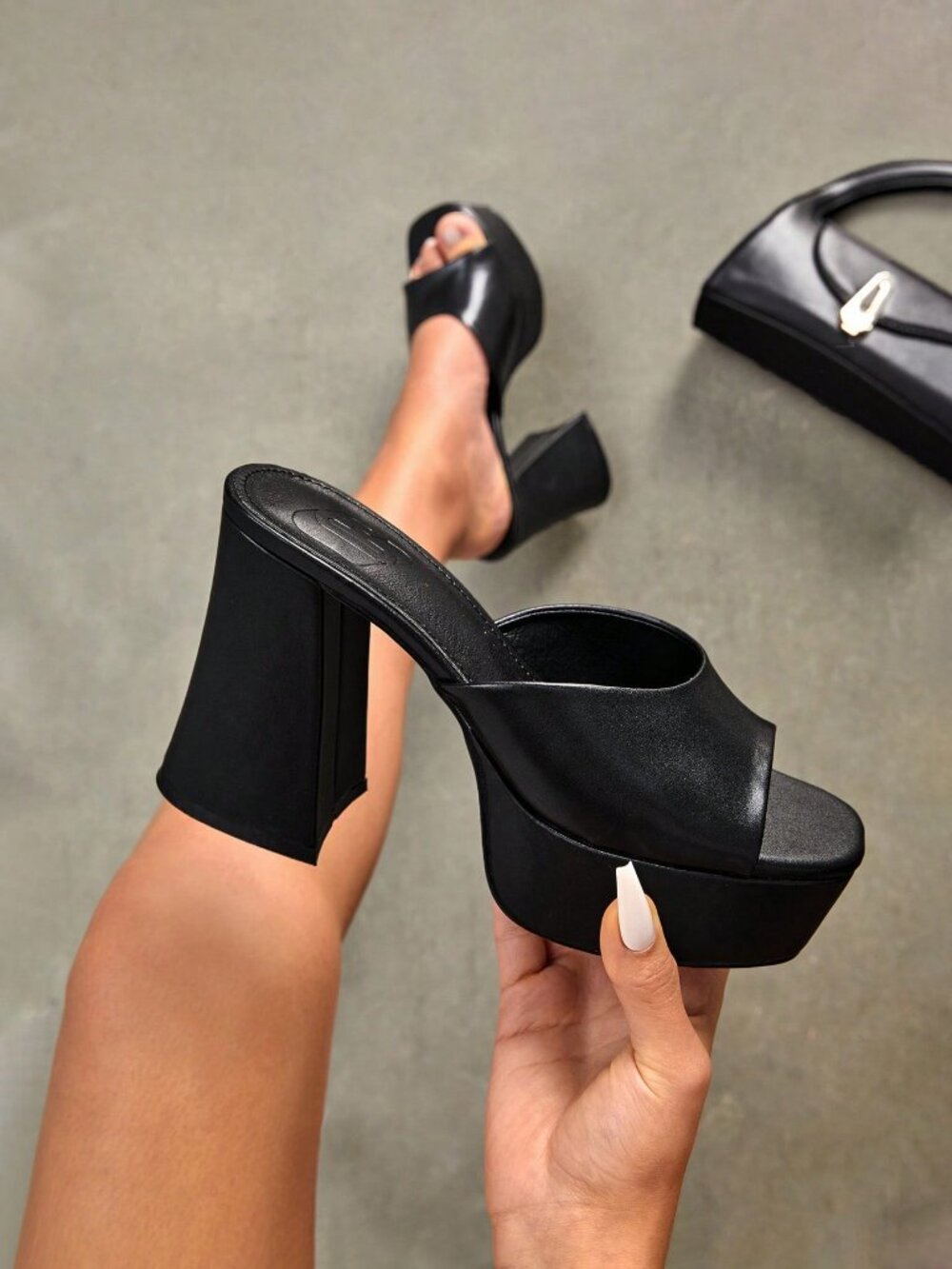 Black Sexy Women's Minimalist Platform Chunky Heeled Mule Sandals